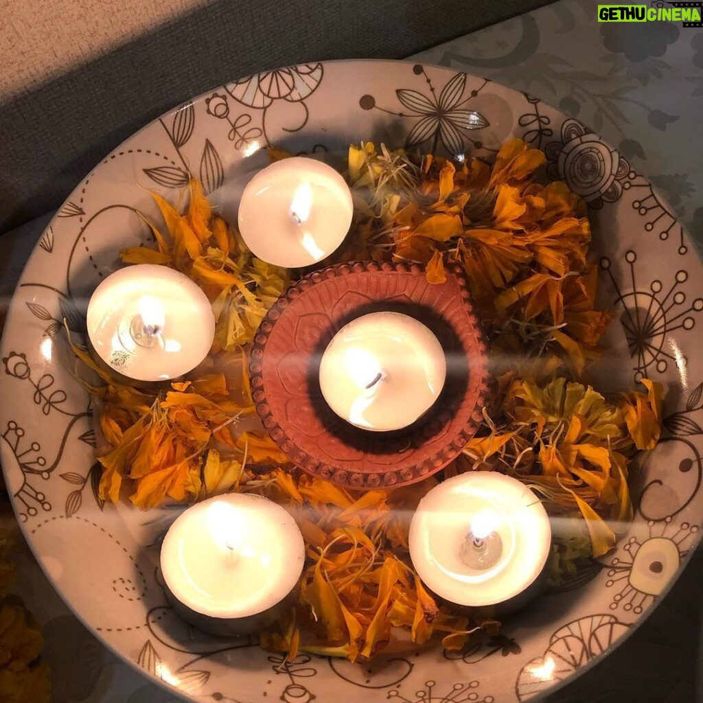 Nidhi Bhanushali Instagram - This Diwali, Home came to me ♥ Love and Light to everyone! Happy Diwali 🪔 Bangkok, Thailand