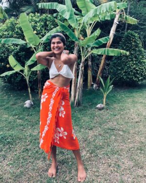 Nidhi Bhanushali Instagram - Happy girls are the prettiest they say. Are you happy?