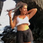 Nidhi Bhanushali Instagram – Ready for the summer and the swell. 

Crochetkini by meeeee
& 
Dreads chop chop by @goadreads