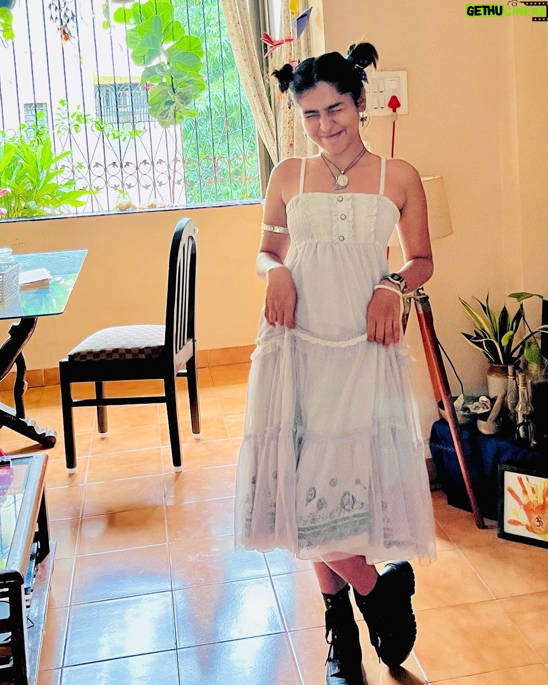 Nidhi Bhanushali Instagram - Faries wear boots and dance in the glades, leaving behind trails of magic and shades🧚🏼♀️✨🌈