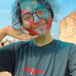 Nidhi Narwal Instagram - Ji haan yehi hai mera “no-makeup” look 💁🏻‍♀️ #happyholi doston! ❤️🌸