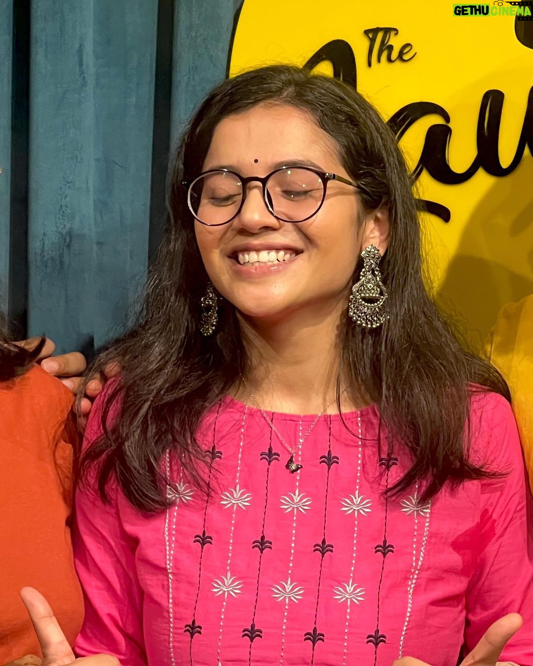 Nidhi Narwal Instagram - 06-08-2022 / CHANDIGARH Mujhe apni zindagi bas itni organised chahiye, jitna ki Chandigarh shehar. Kya khubsoorat shehar hai yar ye, aur kya khubsoorat log hain yahan ke! Bohot pyaar mila, bohot mohabbat baanti, aur chote-bade kuch ek khwaab poore hue! Shukriya Chandigarh 💖 #nidhinarwal #jazbaat #justbaatnahijazbaat #chandigarh Chandigarh, India
