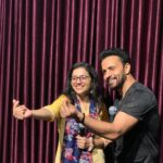 Nidhi Narwal Instagram - 05-08-2022 / DELHI Is shehar se mujhe kitni mohabbat hai main bata nahi sakti! Aur mujhe lagta hai ki ye shehar bhi mujhse utna hi pyaar karta hai. Jitni bhi baar mujhe delhi mein stage par jaane ka mauka mila hai, logon ne bas dil kholke mera saath diya hai. Main is shehar aur is shehar ke logon ko jitna shukriya bolun utna kam hoga :’) Delhi mere sapno ka dil hi hai yar sach me! ❤️ @rajivthakur007 sir aap vibe ho ekdum! Aapka dil se thank you ki aap aaye mera saath dene aur honsla badhaane. Aap sirf stage par hi nahi balki off stage bhi gazab aadmi ho, please stay the same💯💖 #justbaatnahijazbaat #jazbaat #nidhinarwal #delhi Delhi, India
