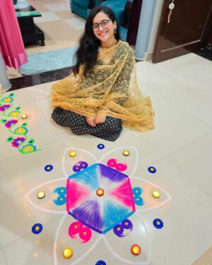Nidhi Narwal Instagram - Ummeed hai ki your diwali is “Happy” and full of light! 🪔💖