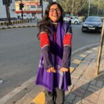 Nidhi Narwal Instagram – Swipe left to make me laugh! Vaise bhi tum mujhe bas yahin “swipe left” kar sakte ho 🤭