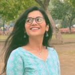 Nidhi Narwal Instagram – Mohabbat ne nahi… ❤️‍🩹

#nidhinarwal #lifeofnidhi #nidhinarwalpoetry #hindiquotes #hindistorytelling #hindipoetry #poetry #poem #love #lifequotes #reelsinstagram