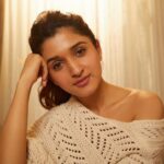 Nidhi Shah Instagram – Today’s moooood 💕 
.
.
.
.
.
.
📸 – @theguywithacanon 
Hairby – @nayanhair