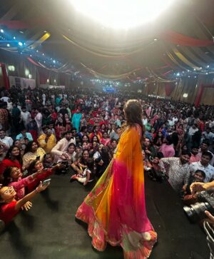 Nidhi Shah Instagram - Embrace the power of Goddess Durga within you and conquer your fears. Let the divine energy of Durga Ashtami bring peace, harmony and success 🙏🏼✨ 
HAPPY ASHTAMI ✨

About last night ❤️Hyderabad  you were amazing. It was simply surreal. Thank you for your immense love🫶✨ #gratitude 🙏🏼

Styled by @thedotdiary @thedottstyle 
Outfit by @basilleafworld