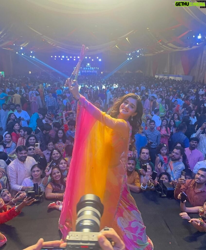 Nidhi Shah Instagram - Embrace the power of Goddess Durga within you and conquer your fears. Let the divine energy of Durga Ashtami bring peace, harmony and success 🙏🏼✨ HAPPY ASHTAMI ✨ About last night ❤Hyderabad you were amazing. It was simply surreal. Thank you for your immense love🫶✨ #gratitude 🙏🏼 Styled by @thedotdiary @thedottstyle Outfit by @basilleafworld
