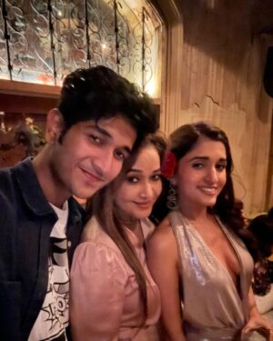 Nidhi Shah Instagram - 20.10.2023 ❤️ 
Celebrated my day with my special ones❤️ their existence truly made it special 💕

Materialistic things and opportunities apart what I am most grateful for is the love that I have received from u guys is overwhelming ✨
Crossing this milestone together with all of you feels really special, it was a blessed birthday ❤️ 
Thank you soo much everyone for all your wishes 🤗❤️🙏🏼✨