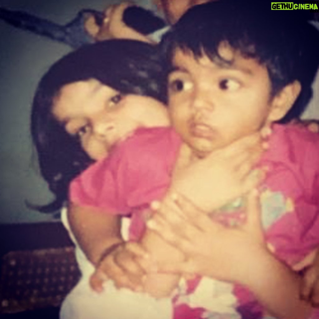 Nidhi Singh Instagram - STAGES (—>> swipe right) . For everything that weighs you down, I’ll always be ready to jump on your back to cheer you on. 😆 Love you my “Tyutest” lil one @kaykaykaptures ❤️❤️❤️ . #FamilyFirst