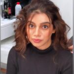 Nidhi Singh Instagram - Standard Ques: How much time for hair & makeup? Standard Ans: *Shawty take it slow then cheti, cheti* 🌞 📷 : @makeupbyastha . . #WeAreLosingLightGuys #Abhay3 #MorningPersonWho #JalebiBaby #ThanksTesher