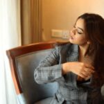 Nidhi Singh Instagram - Hair flipping stories.. • • • @makeupbyshefali.s X @khushghulati