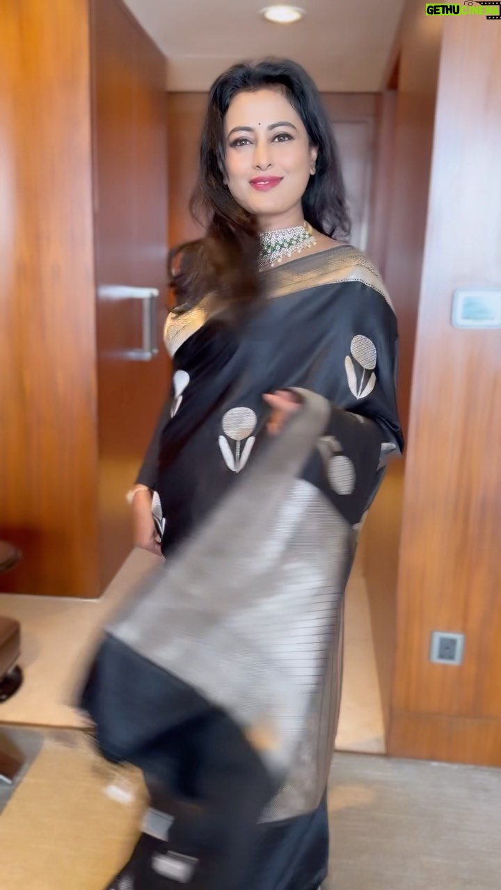 Nidhi Subbaiah Instagram - For @bangalore_times @timesfashionweek 🖤 @kavyachristopher 🤍🤍🤍 Glam : @makeoversbyamitha_lekha 🤍🤍🤍 Sheraton Grand Bangalore Hotel at Brigade Gateway