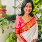Niharika Dash Instagram - My first Manabasa Gurubara. I grew up seeing my mother performing this auspicious puja. Today, I got the opportunity to do it myself. Thanks Mom @nandinimohapatrasarangi_ for your guidance, which made all this possible. May Maa Laxmi bring lots of happiness in our lives. Dubai, United Arab Emirates