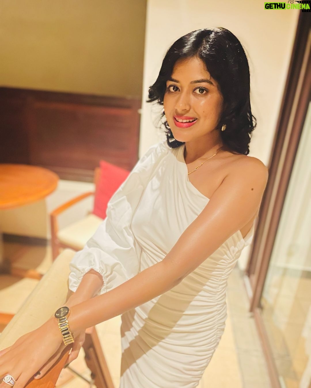 Niharika Dash Instagram - ❤️Find joy in the quiet corners of your own space, for happiness often resides in the simplicity of solitude. Le Jadis Beach Resort & Wellness Mauritius