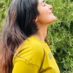 Nimeshika Radhakrishnan Instagram – Sun struck 🌈🖤🌅 Some Where Peaceful