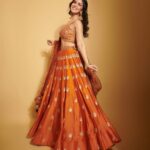 Nimrat Kaur Instagram – Happy happy Diwali!!! Love, light and joy to everyone…🪔🌟♥️

दिवाली की बहुत बहुत शुभकामनाएँ आप सभी को…मिठाई और मनोरंजन में आपका पूरा दिन निकले 🪔🌟♥️

HMU : @shraddhamishra8 assisted by @bharatlimba.hmu 
Stylist : @namitaalexander assisted by @simrannakraa 
Outfit : @paulmiandharsh 
Jewellery : @ekvayajewels @goldenwindow @ascend.rohank 
Photographer : @visualaffairs_va 

#happydiwali #loveandlight