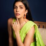 Nimrat Kaur Instagram – Hari pari 💚🍀

HMU : @nishisingh_muah assisted by @ashisbogi 
Outfit : @stylemati 
Jewellery : @goldenwindow @ascend.rohank 
Styling : @shaleenanathani 
Styling team : @simrankumar19 @vasudhaguptaa
Photographer : @visualaffairs_va 

#promotions #BossBabeBela♠️ #BelaDiaries❤️‍🔥 #SajiniShindeKaViralVideo @maddock