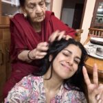 Nimrat Kaur Instagram – 👵🏼💆🏻‍♀️ = दुनिया का सबसे बड़ा सुख 🥹♥️♾️ 

#afterparty #postdiwalidetox #heaven Nani’s House