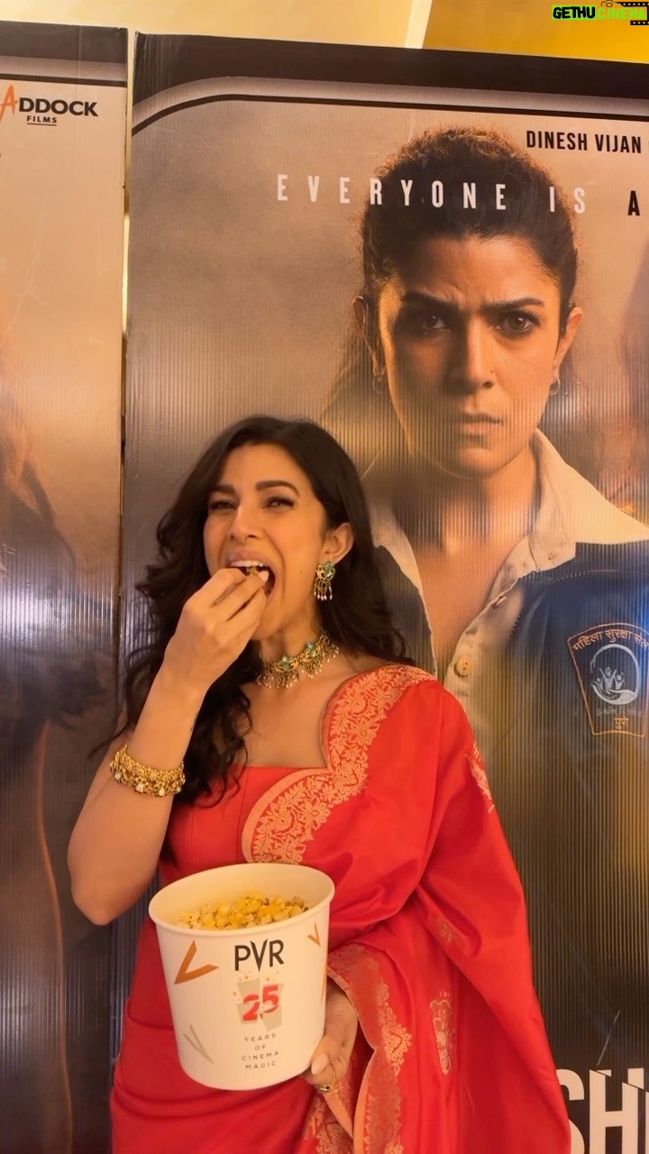 Nimrat Kaur Instagram - Reel aur real wala WAO !! 🤌🏼🌶️ 💁🏻‍♀️ #justlookinglikeawow #mainapnifavouritehoon #BossBabeBela♠️ #BelaDiaries❤️‍🔥 #selflove #trendingreels #reelsinstagram #sajinishindekaviralvideo