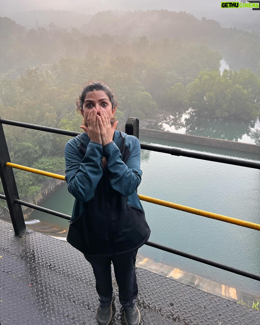 Nimrat Kaur Instagram - Bela Barot ki kadak duniya ke kuch naram unseen moments… For everything else, watch #SajiniShindeKaViralVideo only on @netflix_in!!! #linkinbio #watchnow #nowstreaming #doobermanmadam #bossbabebela♠️ #beladiaries❤️🔥 Pune