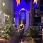 Nimrat Kaur Instagram – Gorgeous lights, customary annual Christmas walk, a million selfies and a visit from my baby sis for a present from Santa !!! Merry Christmas to all celebration from me and mine ♥️💋🥰👯‍♀️🎄 

#merrychristmas #christmaseve #siblinglove #besttimes Ranwar Village