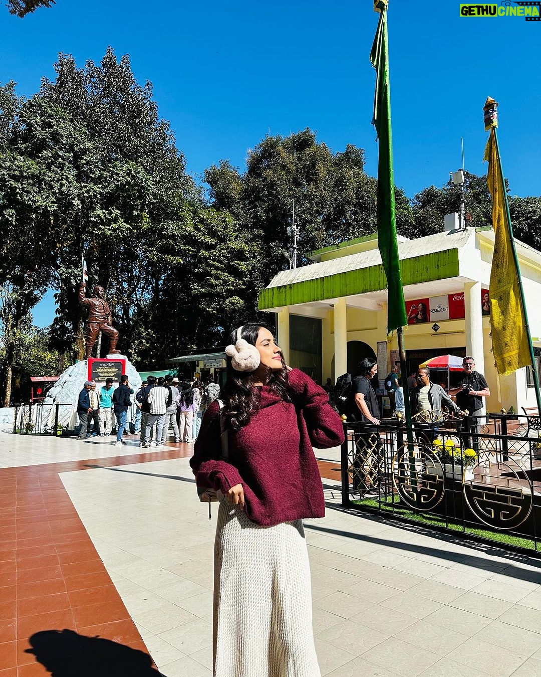 Nisha Guragain Instagram - Lonely but not lonely, just enjoying me time.. Darjeeling
