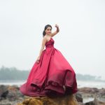 Nisha Guragain Instagram - न जाने मेरा ये दिल कहा खो गया, तुझे पहली दफा देखा, और तेरा ही हो गया..🤭🥀
