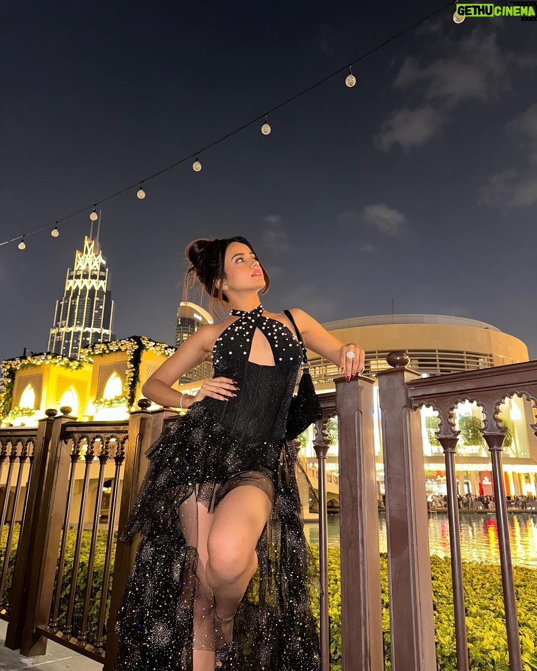 Nisha Guragain Instagram - Living my best life and loving every minute of it 😊 Burj Khalifa By Emaar