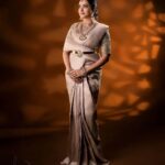 Nisha Krishnan Instagram – Go for GOBO
.
Model
@prettysunshine28
.
Gear Used
@canonindia_official
Canon EOS R5
Canon RF 85mm f/1.2 L USM
.
Light
@godox_global
Godox AD600Pro
Godox AD200
Godox SK400
.
#gobo #diy #TraditionalPhotoshoot #NishaGanesh #ChandruBharathy #HighFashion #BehindTheScenes #CanonEOSR5 #BehindTheScenes #BTS #CapturedOnCanon #DoGreatWithCanon #EOSInfluencer #canonindia_official #ProTips #WeddingPhotographerMentor #PhotoMentor #AskChandruBharathy Focuz Studios – Wedding Photography – India