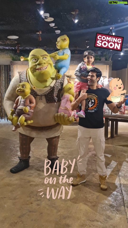 Nisha Krishnan Instagram - Happy Father's Day to all the DADDYS out there π€π€Β And we are all set for baby duties all over again πΆπ¨βπΌ My Daddy is My Hero β€β€ #happyfathersday #mydaddyismyhero #babyontheway