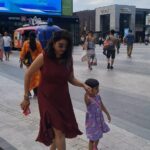 Nisha Krishnan Instagram – Vacation Time 🛫🛫…. Holiday begins ❤❤
Excitement level🎚🆙️ 🤩

#Dubai
#summerholidays
#familytime