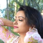 Nisha Krishnan Instagram - #Ad When my hairfall became an everyday problem in my life, I went back to my roots & embraced everything Ayurvedic & natural with the Indulekha Bringha Oil. I still remember the day I noticed the growth of new hair in my parting. Its 11 miraculous herbs have taken me from severe hair fall to long, lustrous hair again! So, why wait? #StayRootedWithIndulekha and find your way back to beautiful & healthy hair as well! Paid Partnership with @indulekha_care #Indulekha #ayurvedalifestyle #hairtransformation #hairgrowthjourney #haircareroutine #hairgoals #naturalhaircare #haircare #ayurvedaeveryday #holisticliving #hairgrowth