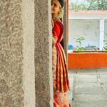 Nisha Ravikrishnan Instagram - ಕಣ್ಣು ಕಾಸಗಲಾ ಆಸೆ ಊರಗಲಾ !!!! 🙈🧸 #nimmnisharkn 🖤🤍 Hyderabad