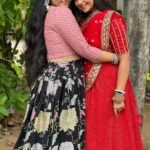 Nisha Ravikrishnan Instagram - Finally grooving to this one 💃🏻 #meghnish❤️ @nisha_ravikrishnanoffl_ #meghanasunil #feature #foryoupage #explorepage✨ #reelsinstagram #reelitfeelit #reelsvideo #instagram #instagood #instadaily