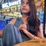 Nisha Ravikrishnan Instagram - ಮರೆಮಾಚಿ ಕರೆಯಲು ನೀನು.. ಮನಸಾರೆ ಪರವಾಶ ನಾನು......🙈 🧸 #nimmnisharkn 🖤🤍