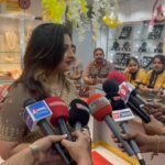 Nishita Goswami Instagram - Leading Actress from Assamese film industry Mrs. Nishita goswami on the opening ceremony of the grand exhibition of Kisna Real Diamond Jewellery at Bikaner gems and jewellery. Nagaon City