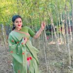 Nishita Goswami Instagram - Nurturing Nature’s Palette 🌴 🌳 . . . . . #GreenElegance #NatureNurtured #SerenityInGreen #BotanicalBeauty #GreeneryGlow #LushLife #EarthInColor #GreenscapeMagic #EmbraceTheGreen #verdevibes