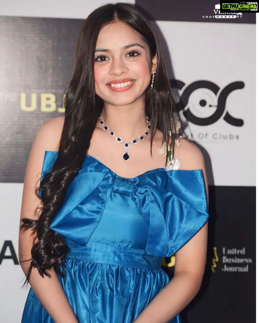 Nitanshi Goel Instagram - Won The Most Influential Personalities 30 under 30 Award💕⭐️ Thankyou The UBJ , it’s an absolute honour to be a part of this list. Every win, every accolade, and every moment of my dream that I live is dedicated to my Nitanshians and my family💕 (Video coming up on my YouTube soon👍🏻) #30under30 #MostInfluentialPersonalities #award #bollywoodawards #thankful #blessed #nitanshigoel #nitanshi #nitz #nitanshians #meresapne Noida