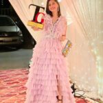 Nitanshi Goel Instagram - Youngest Social Influencer Of The Year 🏆✨ So honoured to receive this prestigious award at Tycoon Global Filmfare Achiever’s Awards🙏🏻 It feels amazing to be recognised for the work that I do and will keep on doing with all my heart♥️ A big Thankyou to all my fans for all the Love & support 🙏🏻🧿 Look @the_adhya_designer ✨ #Nitanshigoel #Award #nitanshians #JaiShriKrishna #grateful #laapataladies #maidaan #terejaisa @tycoonglobal @filmfareme The Club Mumbai