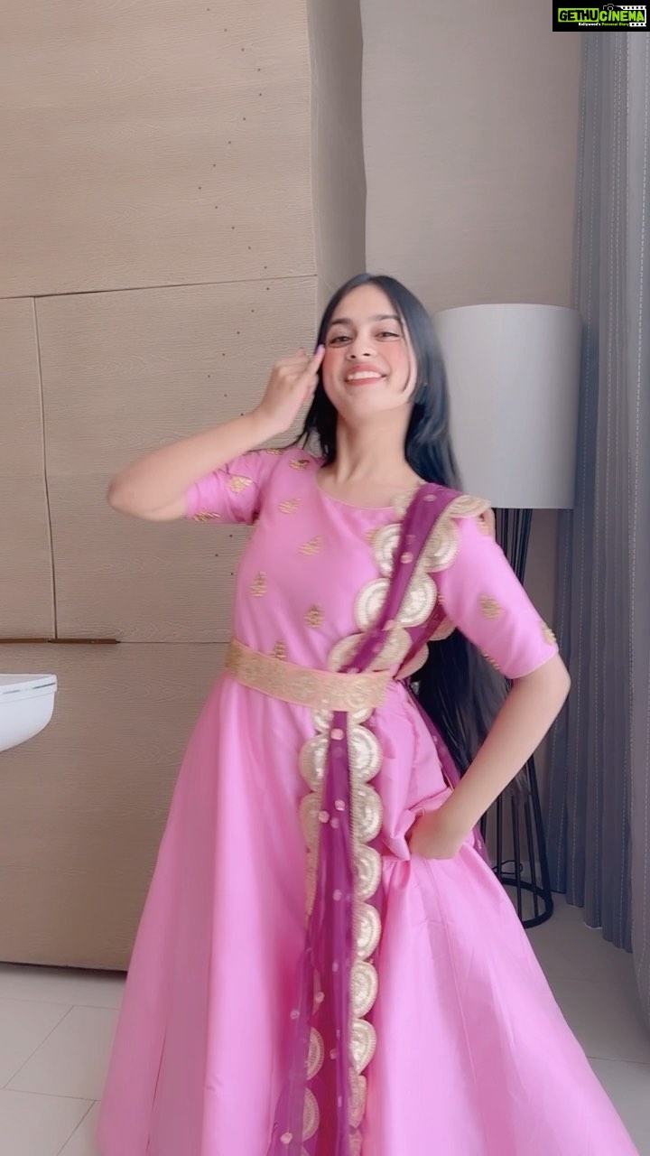 Nitanshi Goel Instagram - Pls Suggest me few songs for next Classical dance reel💕✨ . #nitanshigoel #nitanshians