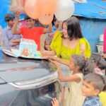 Nitanshi Goel Instagram - मैं अकेली ही चली थी जानिब-ए-मंजिल मगर, लोग साथ आते गए और कारवां बनता गया♥️✨ Jaise aap sab mere Sapne poore karwa rahe hain, I wish aap sabke bhi sapne poore hon🙏🏻🧿 . #10Million #10M #nitanshians #bekindalways #kindnessmatters #1minutemusic #Grateful #thankful #nitanshigoel
