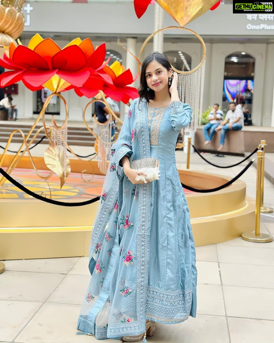 Nitanshi Goel Instagram - BOMBAY TIMES FASHION WEEK ✨ Styled by @stylingcityy Wearing :- @readiprintfashions @indianweddingsaree Jewellery @om_jewellers #nitanshigoel #nitanshi #nitanshians #btfw2023 #laapataaladies Bombay times Fashion week