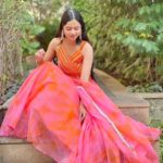 Nitanshi Goel Instagram - Happy Diwali 🪔✨✨✨ (Comment your fav pic & Give reason..Mine are 3rd & 8th with my doll @queenienakhrewaali 😘) . 👗 @kirtiagarwal_varsha . #happydiwali #nitanshians #nitanshigoel Diwali Celebrations:)