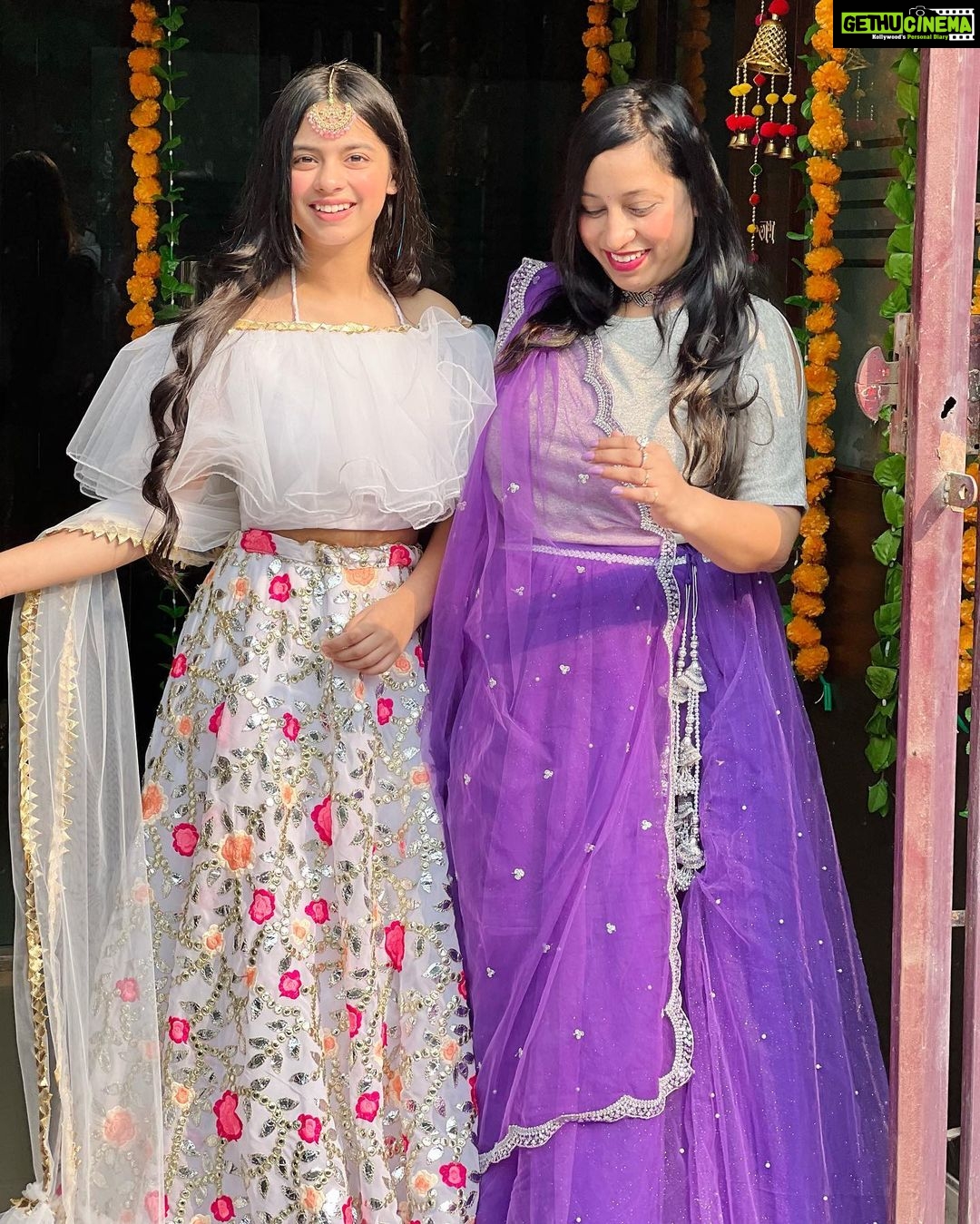 Nitanshi Goel Instagram - Happiest Happy birthday to my favourite girl @rashigoelofficial 🥳♥️ my bestieee, my mommy, my sister, my dancing partner, my Gossip partner, my soul-mate, my inspiration ✨ When I look at you, I look at the wonderful woman I aspire to become💞🫶🏻 You’ve always taught me to count my blessings and those will forever include you 🧿 Love you my sweet mommy😘 #Happybirthdaymumma #rashigoel #nitanshigoel Birthday special