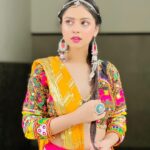 Nitanshi Goel Instagram - Alexa play ‘Desi Girl’ ✨ . . Outfit @rupaldesignstudio Jewellery @rupaldesignstudio HMU @beauty_paradise1402 . #happynavratri #navratri #nitanshians #nitanshigoel Navratri
