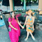 Nitanshi Goel Instagram - मम्मी का हाथ बँटाती पापा का नाम कराती कितनी मुश्किलें क्यूँ ना हो सबको हँसके गले लगाती🫶🏻✨ Bataaiye Kaun? 😘 Meriiiiii Barbie dollll😘😘 . Happy daughters day my doll @nitanshigoelofficial and all my Nitanshians babies♥️ . #Happydaughtersday #daughtersday #bestdaughterintheworld #nitanshigoel #nitanshians Sweet Memories