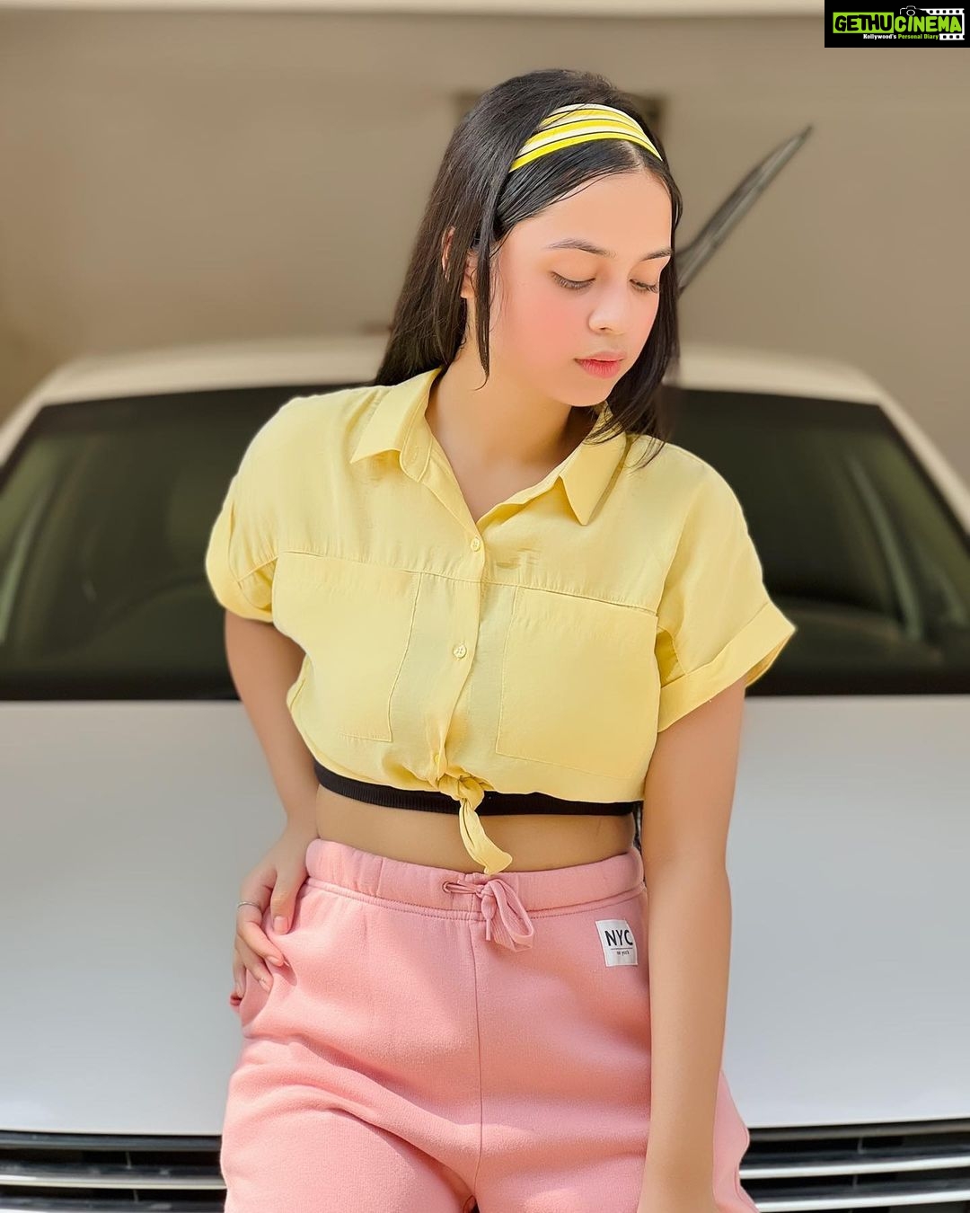 Nitanshi Goel Instagram - 🦋✨⚡️ . #nitanshigoel #nitanshians #indianteenactor Mumbai - मुंबई
