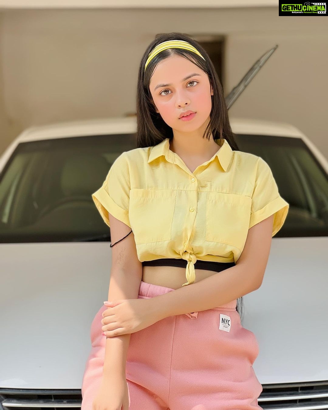 Nitanshi Goel Instagram - 🦋✨⚡️ . #nitanshigoel #nitanshians #indianteenactor Mumbai - मुंबई